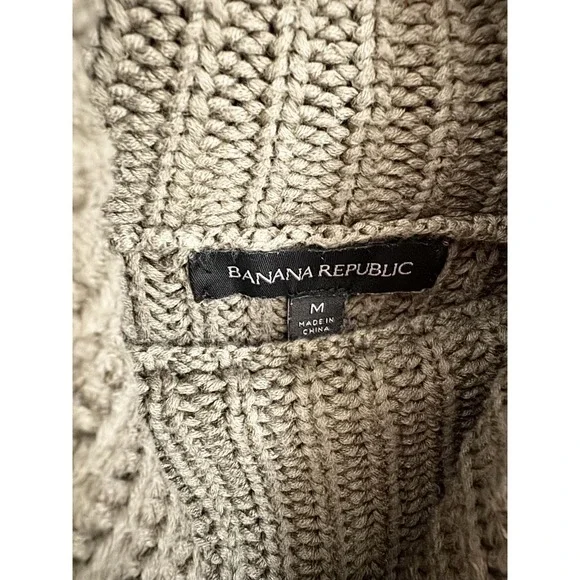 Banana Republic Olive Green Chunky Knit Turtleneck Sweater Size Medium - Picture 4 of 6
